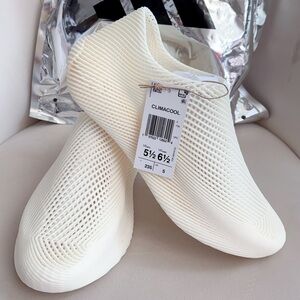 Adidas Climacool Slip-On Shoes (Cream/Off White) – Size 5.5 M / 6.5 W – New